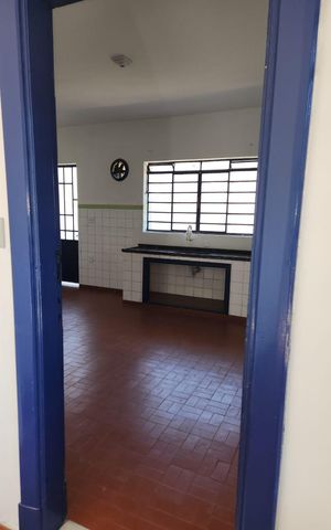 Casa para alugar com 170m², 3 quartos e 5 vagas Casa para alugar com 170m², 3 quartos e 5 vagasCozinha