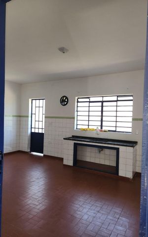 Casa para alugar com 170m², 3 quartos e 5 vagas Casa para alugar com 170m², 3 quartos e 5 vagasCozinha