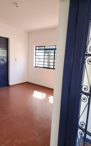 Casa para alugar com 170m², 3 quartos e 5 vagas Casa para alugar com 170m², 3 quartos e 5 vagasSala
