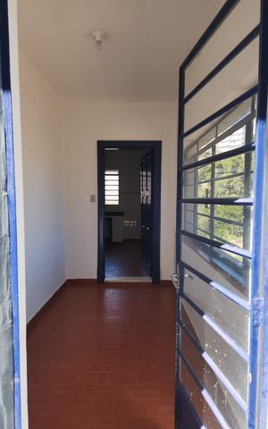 Casa para alugar com 170m², 3 quartos e 5 vagas Casa para alugar com 170m², 3 quartos e 5 vagasCorredor