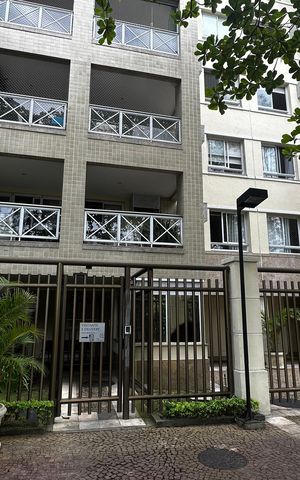 Apartamento à venda com 105m², 2 quartos e 1 vagaFachada