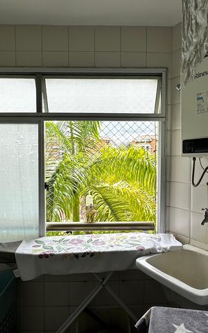 Apartamento à venda com 105m², 2 quartos e 1 vagaÁrea de Serviço
