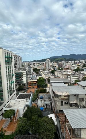 Apartamento à venda com 79m², 2 quartos e 1 vagaVista da Varanda da Sala