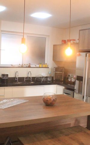 Apartamento à venda com 179m², 3 quartos e 3 vagasCozinha