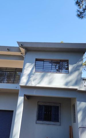 Casa para alugar com 169m², 3 quartos e 5 vagas Casa para alugar com 169m², 3 quartos e 5 vagasFachada