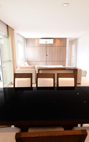 Apartamento para alugar com 113m², 2 quartos e 3 vagasSala