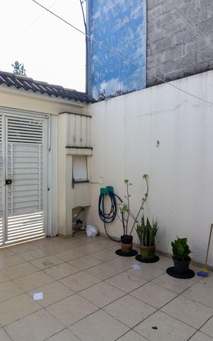 Casa à venda com 246m², 3 quartos e 1 vaga Casa à venda com 246m², 3 quartos e 1 vagaGaragem