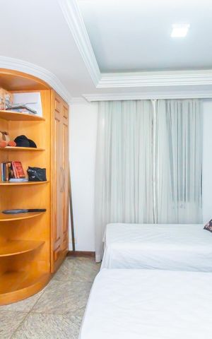 Apartamento à venda com 163m², 4 quartos e 2 vagas Apartamento à venda com 163m², 4 quartos e 2 vagasSuíte 2