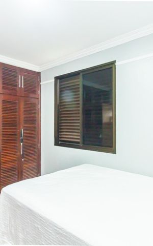 Apartamento à venda com 163m², 4 quartos e 2 vagas Apartamento à venda com 163m², 4 quartos e 2 vagasSuíte