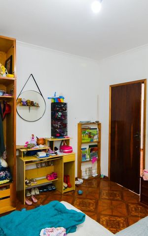 Casa à venda com 676m², 4 quartos e 5 vagasQuarto 2