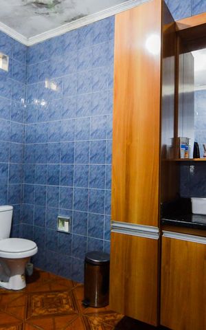 Casa à venda com 676m², 4 quartos e 5 vagasBanheiro