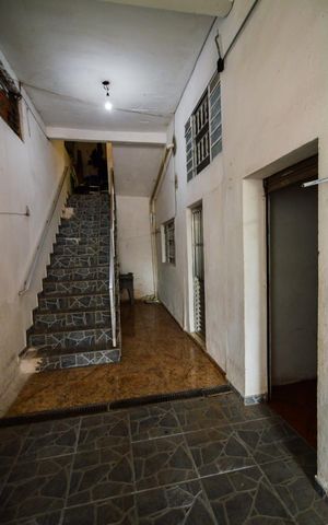 Casa à venda com 676m², 4 quartos e 5 vagasGaragem