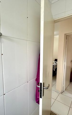 Apartamento à venda com 65m², 2 quartos e 1 vaga Apartamento à venda com 65m², 2 quartos e 1 vagaBanheiro