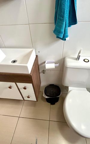 Apartamento à venda com 65m², 2 quartos e 1 vaga Apartamento à venda com 65m², 2 quartos e 1 vagaBanheiro