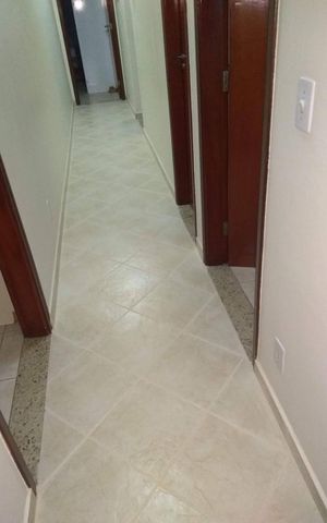 Casa para alugar com 217m², 4 quartos e 3 vagas Casa para alugar com 217m², 4 quartos e 3 vagasCorredor
