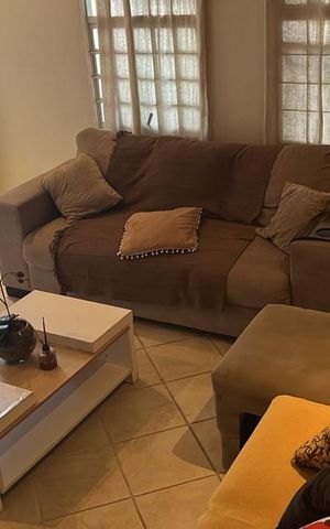Casa para alugar com 217m², 4 quartos e 3 vagas Casa para alugar com 217m², 4 quartos e 3 vagasSala