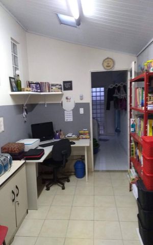 Casa para alugar com 217m², 4 quartos e 3 vagas Casa para alugar com 217m², 4 quartos e 3 vagasEscritório