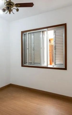 Casa à venda com 230m², 4 quartos e 2 vagasQuarto