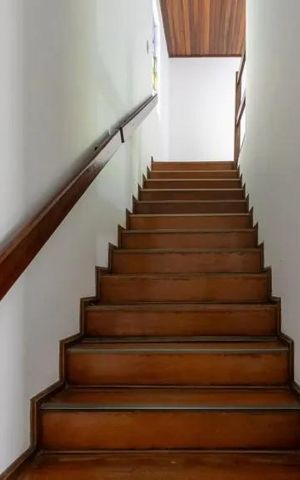Casa à venda com 230m², 4 quartos e 2 vagasCorredor