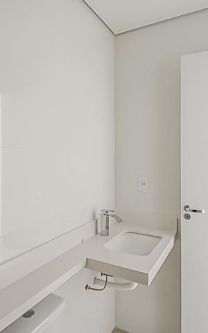 Apartamento à venda com 112m², 2 quartos e 2 vagas Apartamento à venda com 112m², 2 quartos e 2 vagasBanheiro Social