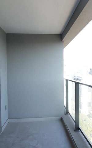 Apartamento à venda com 28m², 1 quarto e sem vaga Apartamento à venda com 28m², 1 quarto e sem vagaSacada