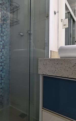 Apartamento à venda com 48m², 2 quartos e 1 vaga Apartamento à venda com 48m², 2 quartos e 1 vagaBanheiro