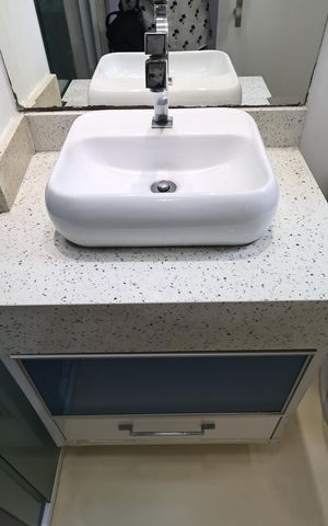 Apartamento à venda com 48m², 2 quartos e 1 vaga Apartamento à venda com 48m², 2 quartos e 1 vagaBanheiro