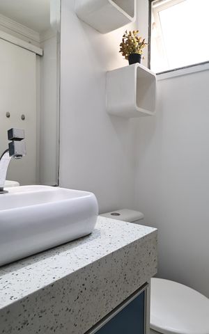 Apartamento à venda com 48m², 2 quartos e 1 vaga Apartamento à venda com 48m², 2 quartos e 1 vagaBanheiro