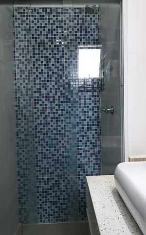 Apartamento à venda com 48m², 2 quartos e 1 vaga Apartamento à venda com 48m², 2 quartos e 1 vagaBanheiro
