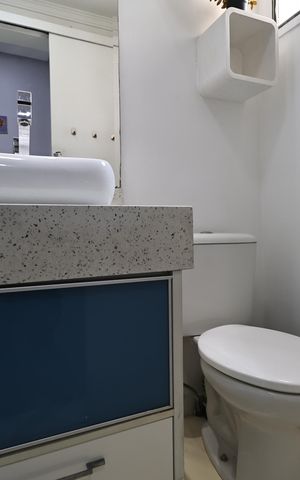 Apartamento à venda com 48m², 2 quartos e 1 vaga Apartamento à venda com 48m², 2 quartos e 1 vagaBanheiro