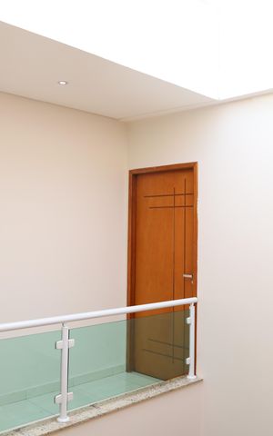 Casa à venda com 360m², 3 quartos e 2 vagasÁrea entre quartos