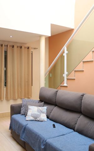 Casa à venda com 360m², 3 quartos e 2 vagasSala