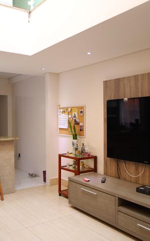 Casa à venda com 360m², 3 quartos e 2 vagasSala