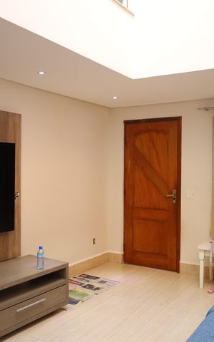Casa à venda com 360m², 3 quartos e 2 vagasSala