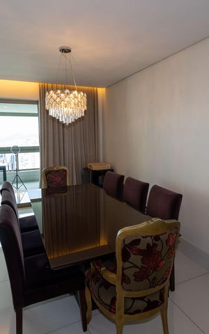 Apartamento à venda com 201m², 4 quartos e 4 vagas Apartamento à venda com 201m², 4 quartos e 4 vagasSala de Jantar