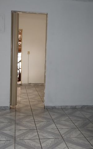 Casa para alugar com 60m², 1 quarto e 1 vagaQuarto