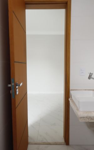 Casa à venda com 122m², 3 quartos e 2 vagasBanheiro da Suíte