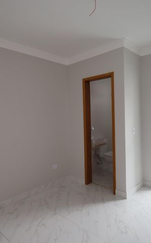 Casa à venda com 122m², 3 quartos e 2 vagasSuíte