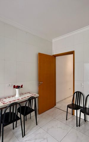Casa à venda com 101m², 3 quartos e 2 vagas Casa à venda com 101m², 3 quartos e 2 vagasCozinha