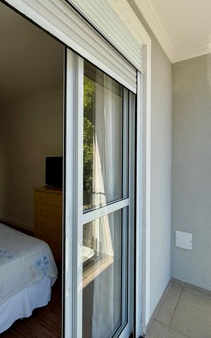 Casa à venda com 101m², 3 quartos e 2 vagas Casa à venda com 101m², 3 quartos e 2 vagasSacada Suíte