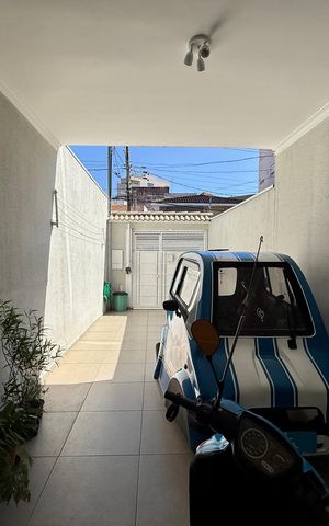 Casa à venda com 101m², 3 quartos e 2 vagas Casa à venda com 101m², 3 quartos e 2 vagasGaragem