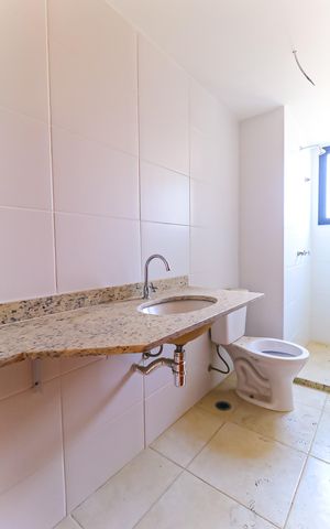 Apartamento à venda com 60m², 2 quartos e 1 vaga Apartamento à venda com 60m², 2 quartos e 1 vagaBanheiro Social