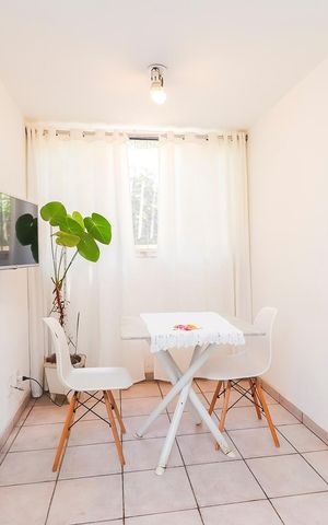 Apartamento para alugar com 62m², 2 quartos e sem vagaSala
