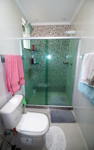 Casa à venda com 157m², 2 quartos e 2 vagasBanheiro da Suíte
