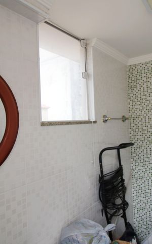 Casa à venda com 157m², 2 quartos e 2 vagasBanheiro - Terraço