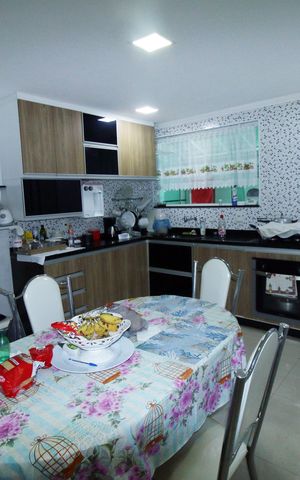 Casa à venda com 157m², 2 quartos e 2 vagasCozinha