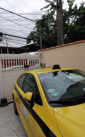 Casa à venda com 157m², 2 quartos e 2 vagasQuintal e Garagem