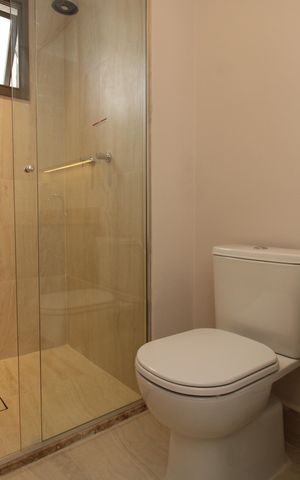 Apartamento à venda com 78m², 2 quartos e 1 vagaBanheiro da Suíte 1