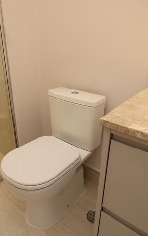Apartamento à venda com 78m², 2 quartos e 1 vagaBanheiro da Suíte 1