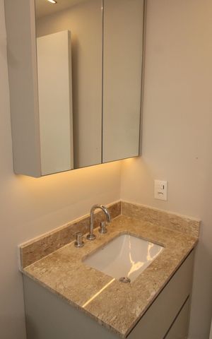 Apartamento à venda com 78m², 2 quartos e 1 vagaBanheiro da Suíte 1
